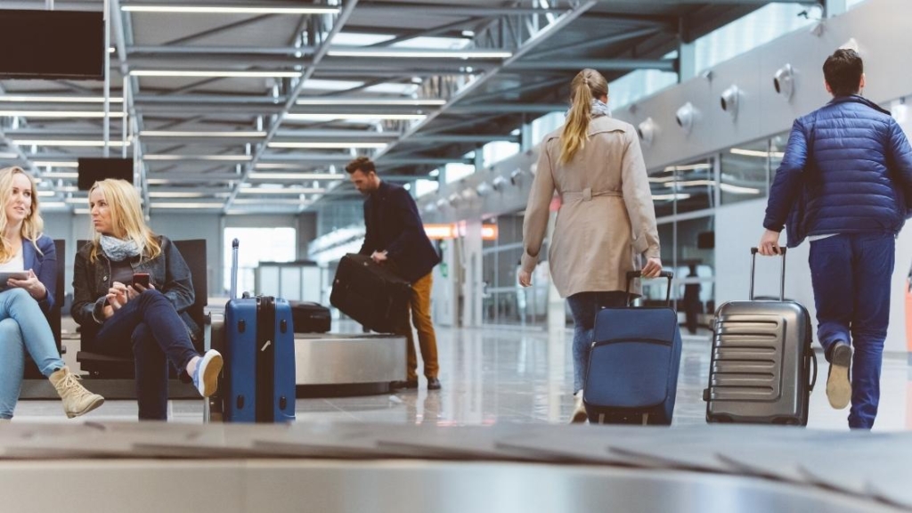 Làm Thế Nào Để Di Chuyển Nhanh Chóng Từ Sân Bay Buôn Ma Thuột Về Huyện Cư Kuin Sau Chuyến Bay?