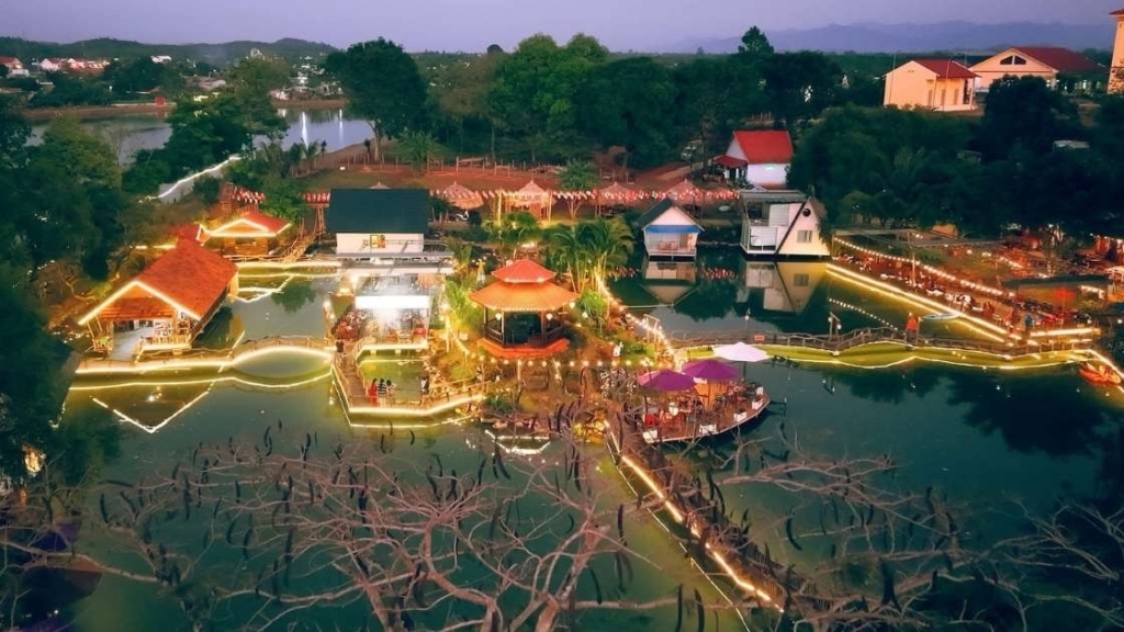 Toàn cảnh Khu du lịch sinh thái Hồ Sen ở Buôn Trấp, Đắk Lắk.