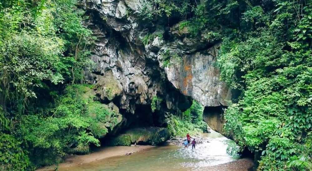 Bảng Giá Xe Đi Hang Đá Dak Tuar và Huyện Krông Bông Từ Buôn Ma Thuột