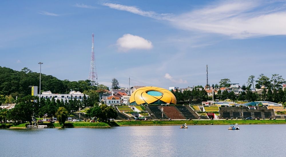 Hồ Xuân Hương - Trung tâm thành phố mây