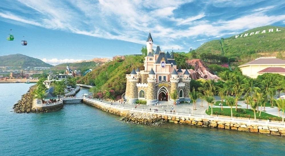 VinWonders Nha Trang – Tọa độ vui chơi giải trí "phải đến" khi du lịch thành phố biển, nơi lưu giữ những khoảnh khắc đáng nhớ cho mọi gia đình.